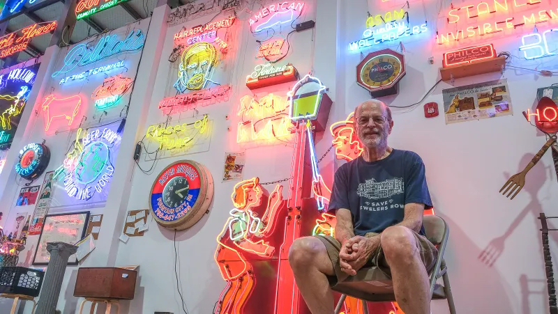 20220721The-Neon-Museum-of-Philadelphiastephens31-a6084c1d-1637-430e-bfcf-5508c825ffc3